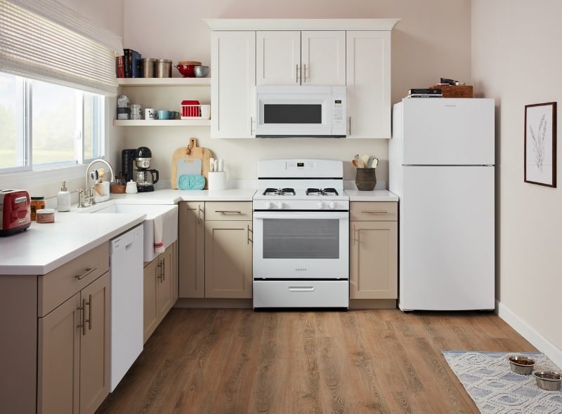 Amana 30-Inch Wide Garage Ready Top-Freezer Refrigerator?19 Cu. Ft.-ARTX2419SW