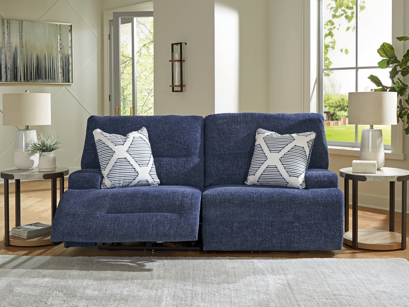 Living Room > Reclining Furniture > Reclining Sofas