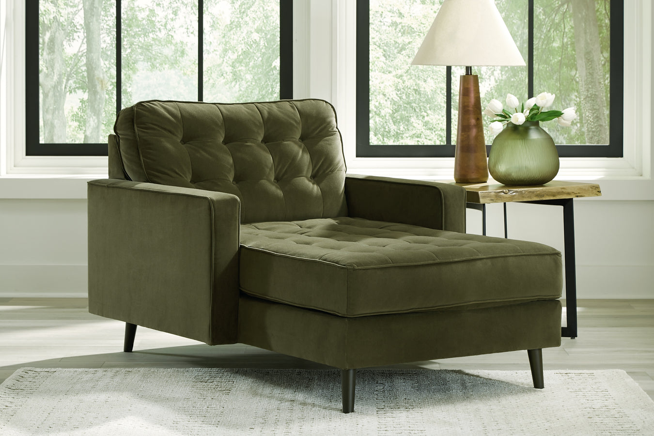 Living Room > Chairs