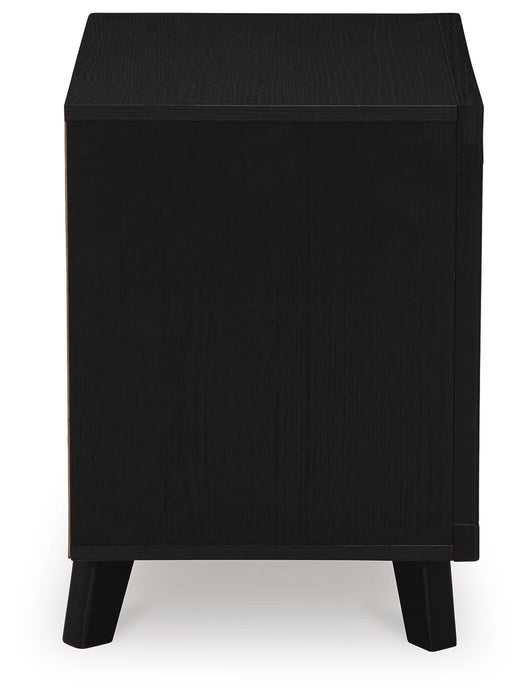Danziar Queen Panel Bed, Dresser, Mirror, Chest and Nightstand