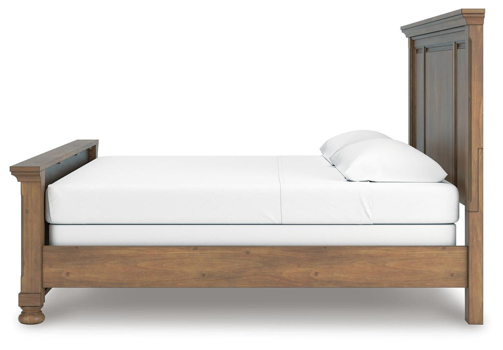 Feddinger King Panel Bed with Mirrored Dresser