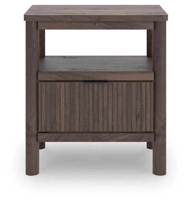 Pamytta King Panel Platform Bed, Dresser, Mirror, Chest and Nightstand