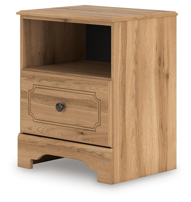 Aleaport Full Panel Bed with Mirrored Dresser and Nightstand