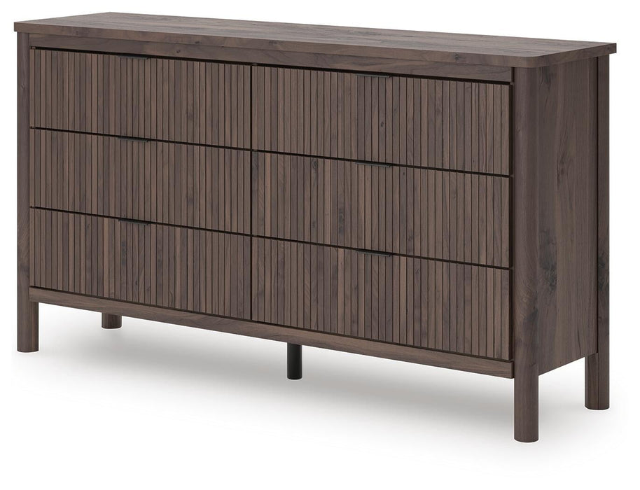 Pamytta King Panel Platform Bed, Dresser, Mirror and Nightstand