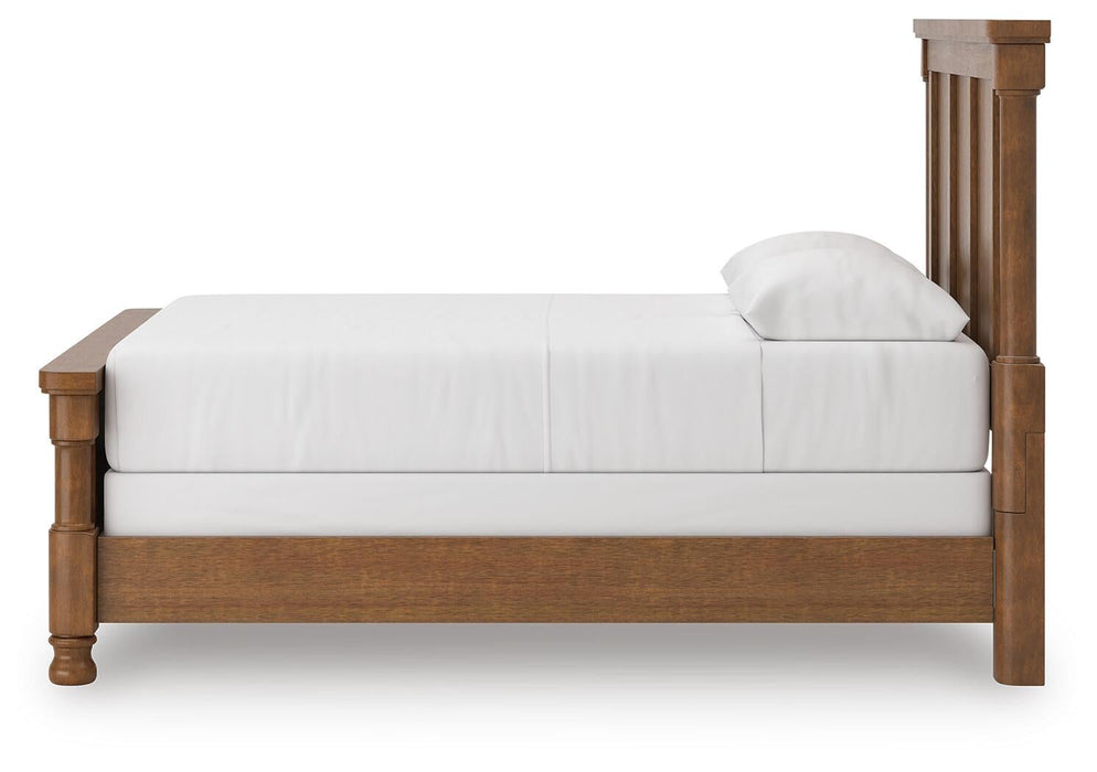 Rowlenstown Queen Poster Bed with Mirrored Dresser