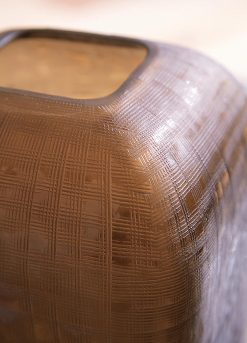 Capard I/O Vase